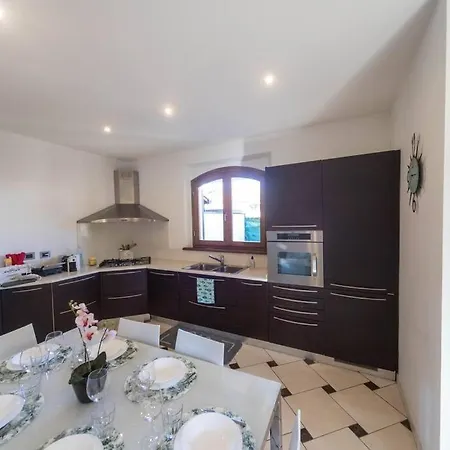 House Holiday Le Sorelle A Pochi Passi Dal Mare Lido di Camaiore