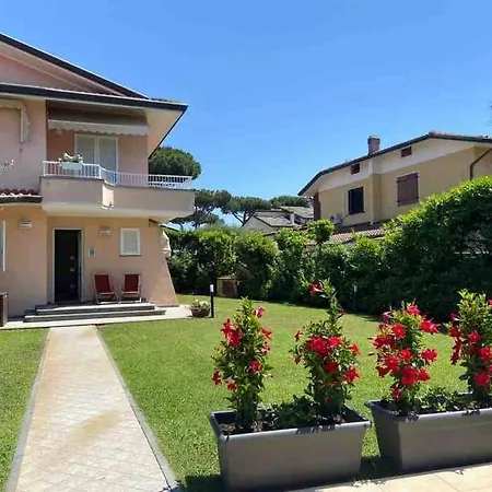 House Holiday Le Sorelle A Pochi Passi Dal Mare *