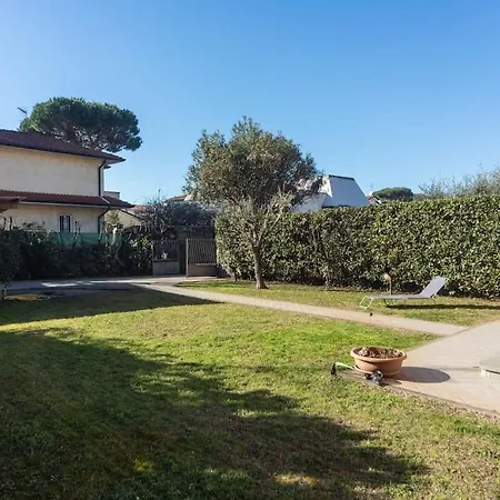 House Holiday Le Sorelle A Pochi Passi Dal Mare Holiday home
